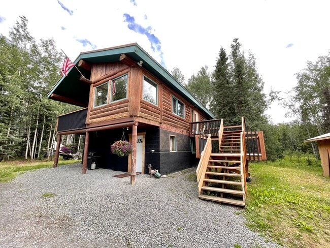 Building Photo - FURNISHED SEASONAL RENTAL
