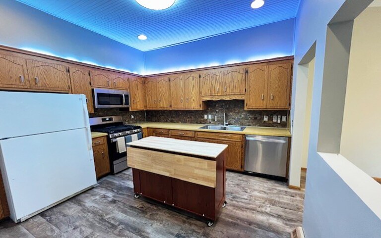 Building Photo - 3879 Polk St NE