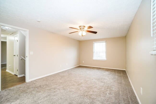 Building Photo - 442 Rambling Brook Dr