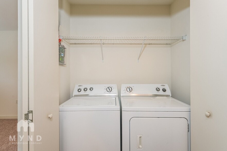Building Photo - 1379 Stirling Cir NW