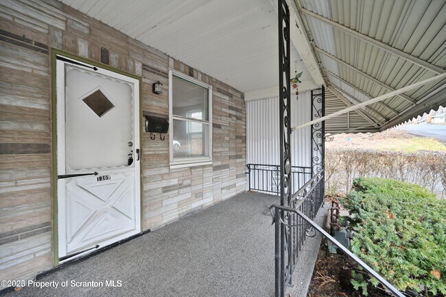 Building Photo - 1309 Wood St