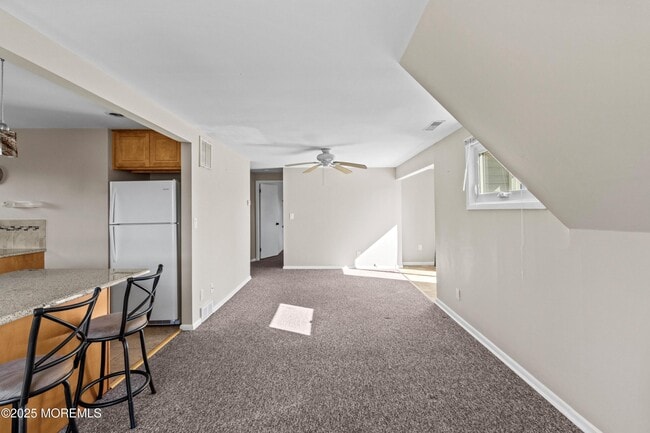 Building Photo - 633 N Manetta Dr