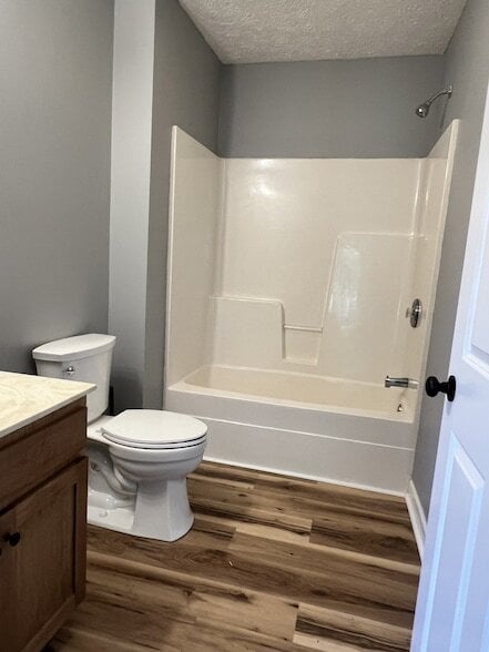 Building Photo - 297 E Carter Rd