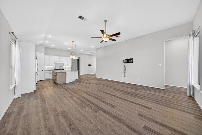 Building Photo - 10406 Talitha Trl