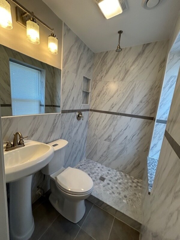 Building Photo - 1814 St Paul St