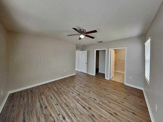 Building Photo - 361 Honey Bell Rd