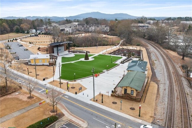 Building Photo - 2790 Sardis St