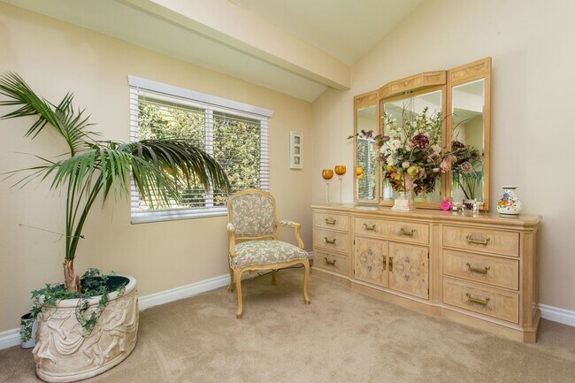 Building Photo - 30311 Goodspring Dr