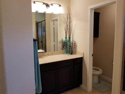 Building Photo - 2425 Muzzie Ln