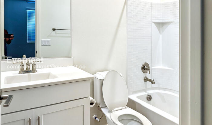 Building Photo - 10667 W Filbert St