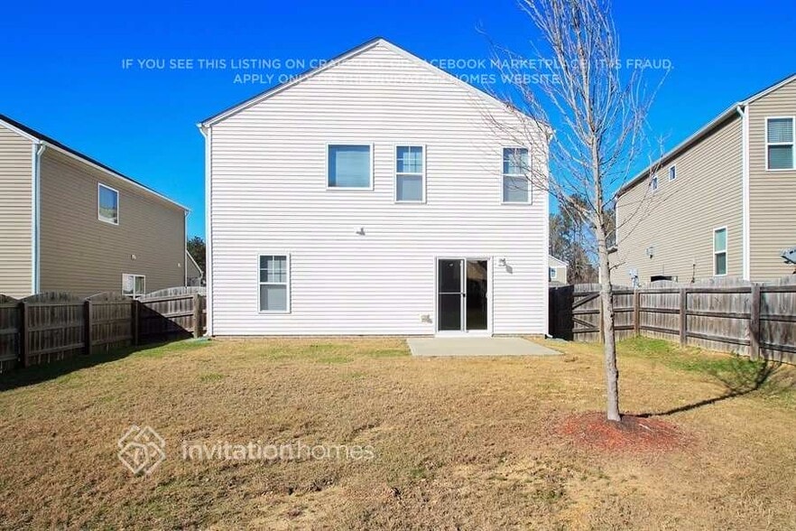 Building Photo - 2406 Ferdinand Dr