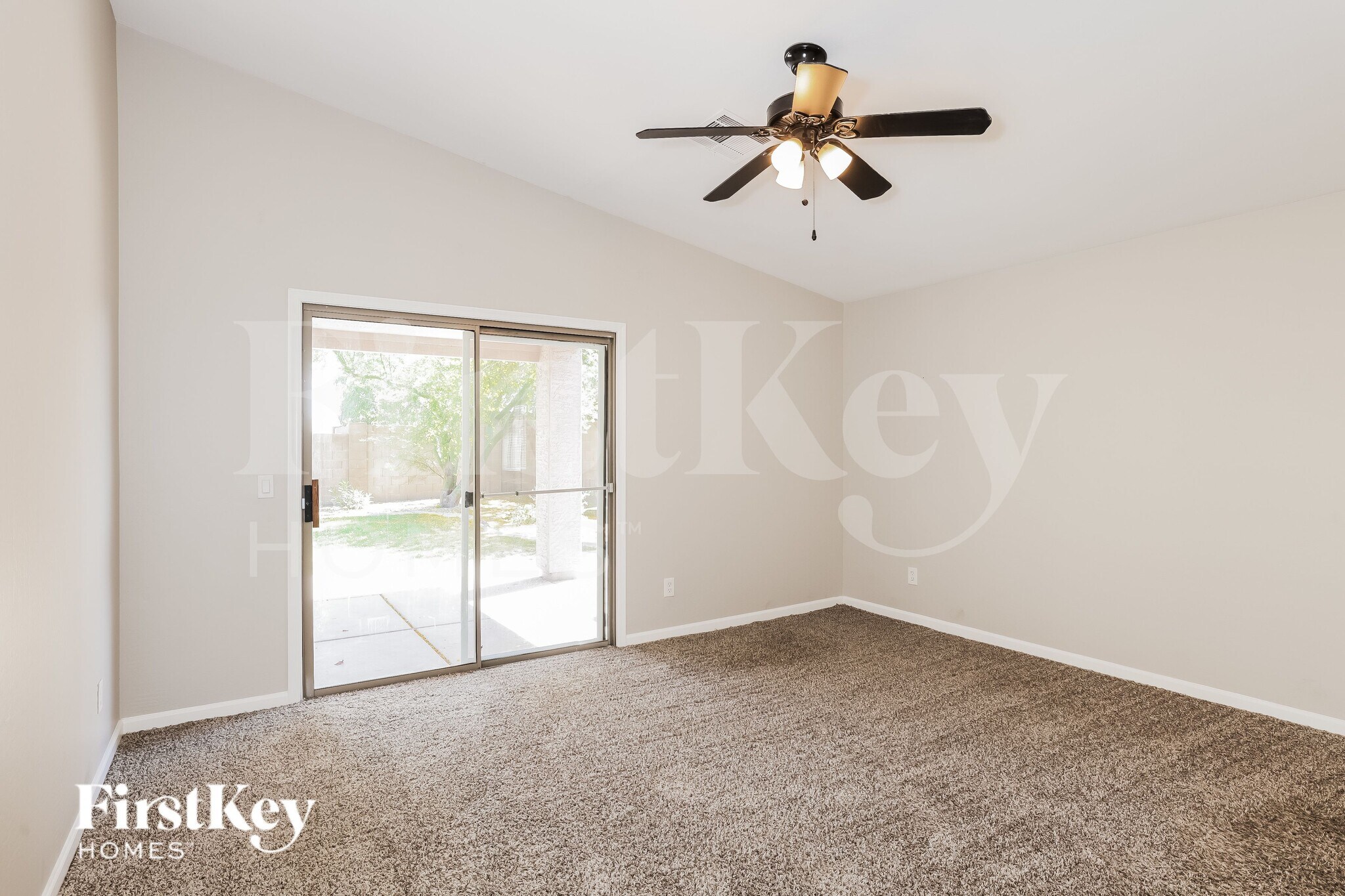 Building Photo - 15019 W Gelding Dr
