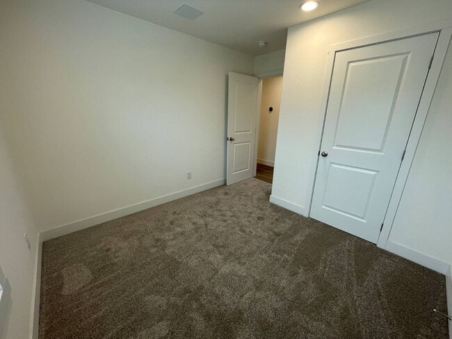 Building Photo - 6656 Pentz Rd