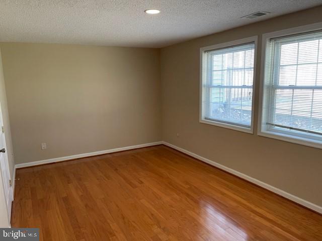 Building Photo - 234 E Juniper Ave