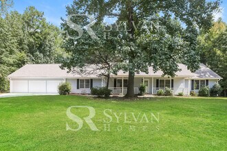 Building Photo - At Last, This Is What You Have Been Searching For!