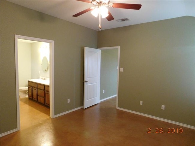 Building Photo - 3202 Rockwall Dr