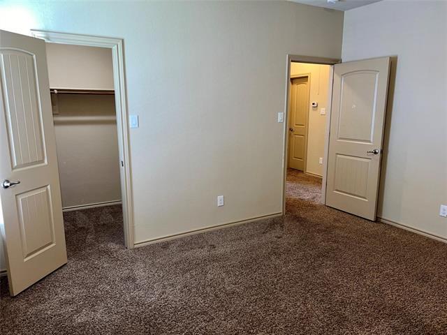 Building Photo - 8 Mapleridge Dr