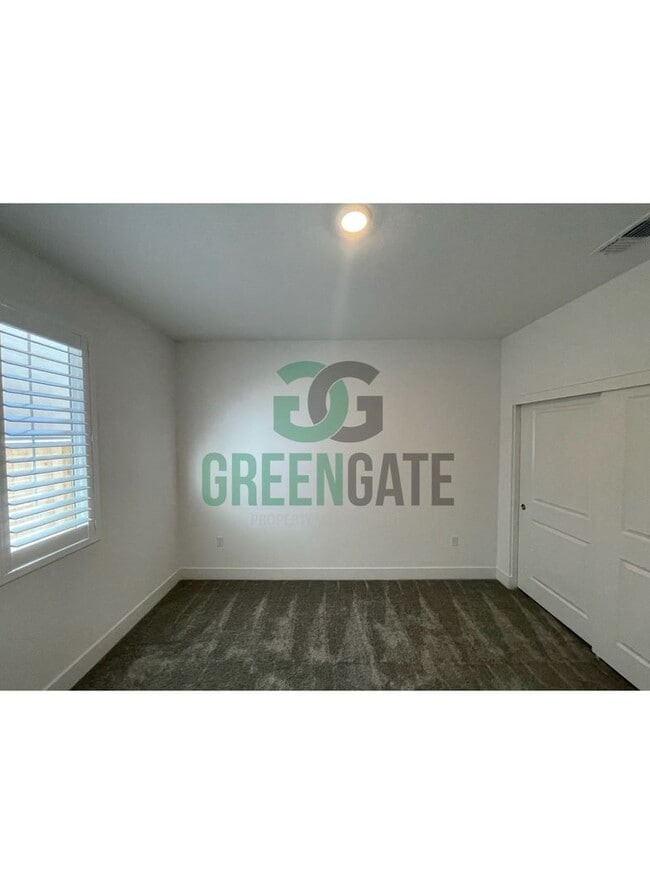 Building Photo - New Build in Tracy Hills!! 4 Bedroom 2.5 Bath AVAILABLE NOW!!