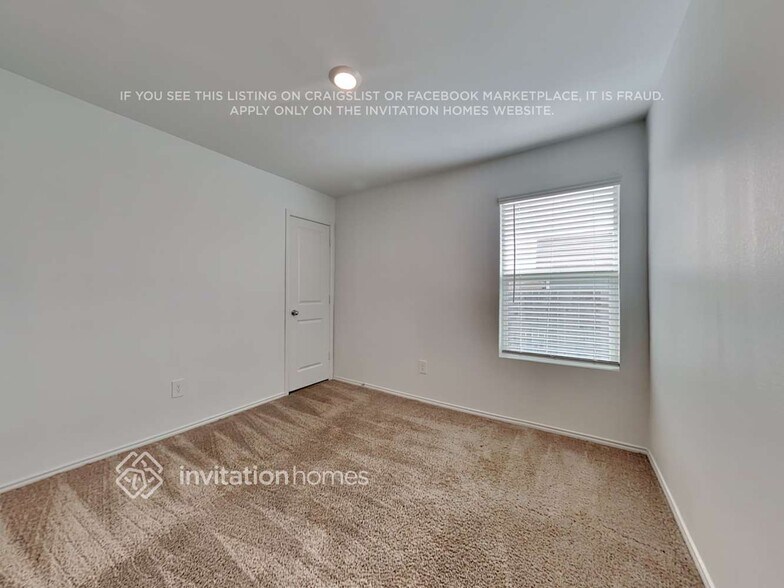 Building Photo - 2929 Greenhorn Ave