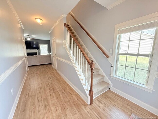 Building Photo - 418 Century Dr