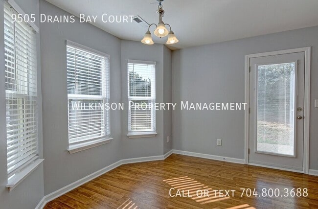 Building Photo - 9505 Drains Bay Ct