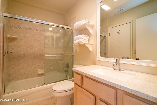 Building Photo - 515 Quail Pointe Ln