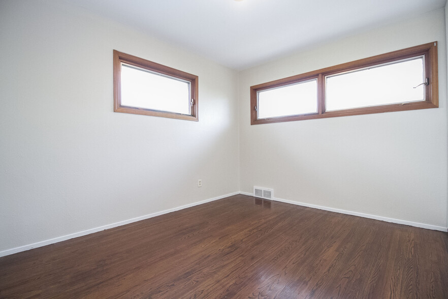 Building Photo - 1421 Pennelwood Dr