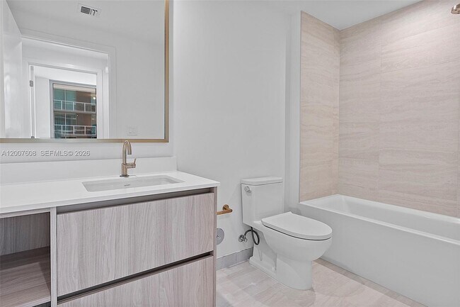 Building Photo - 77 SE 5th St