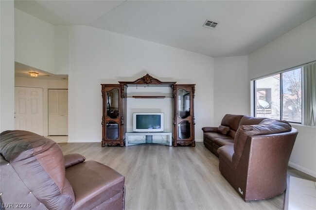 Building Photo - 5054 S Rainbow Blvd