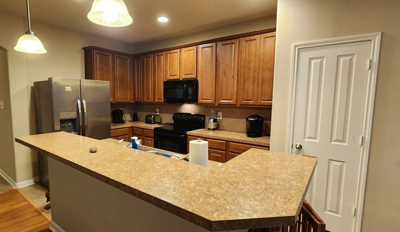 Building Photo - 1210 Plaza Lake Dr