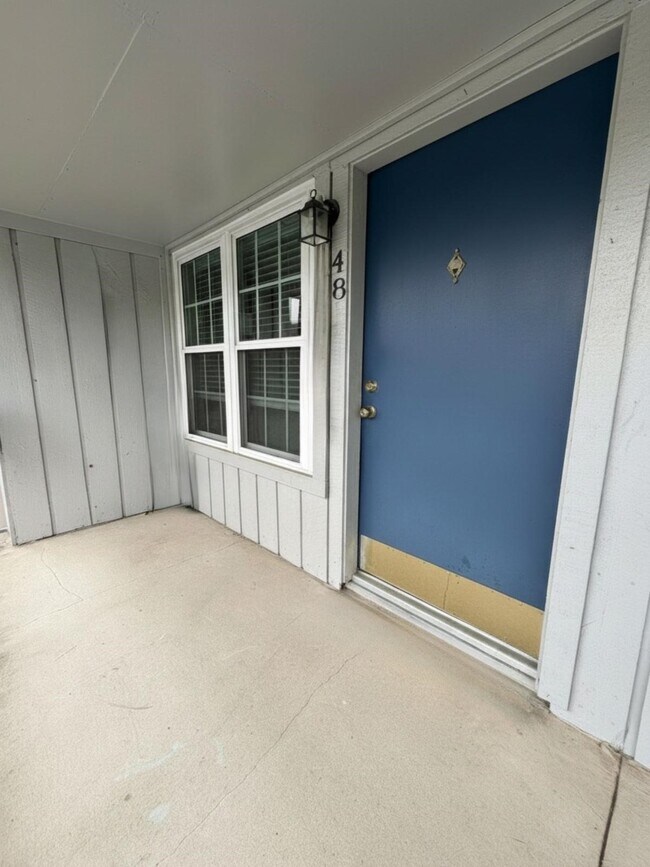 Building Photo - 2250 Bering Dr