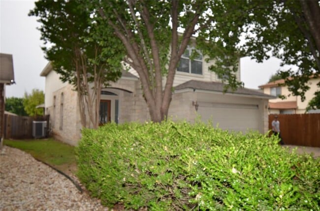 Building Photo - 2309 Jesse Owens Dr