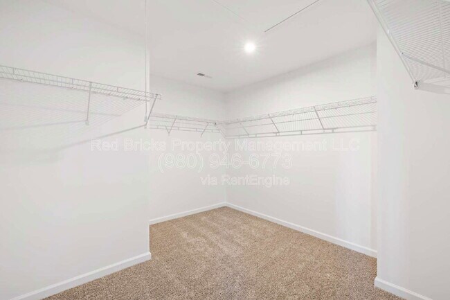 Building Photo - 17030 Patron Dr