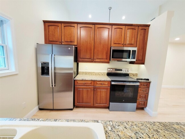 Building Photo - 41 NY-208