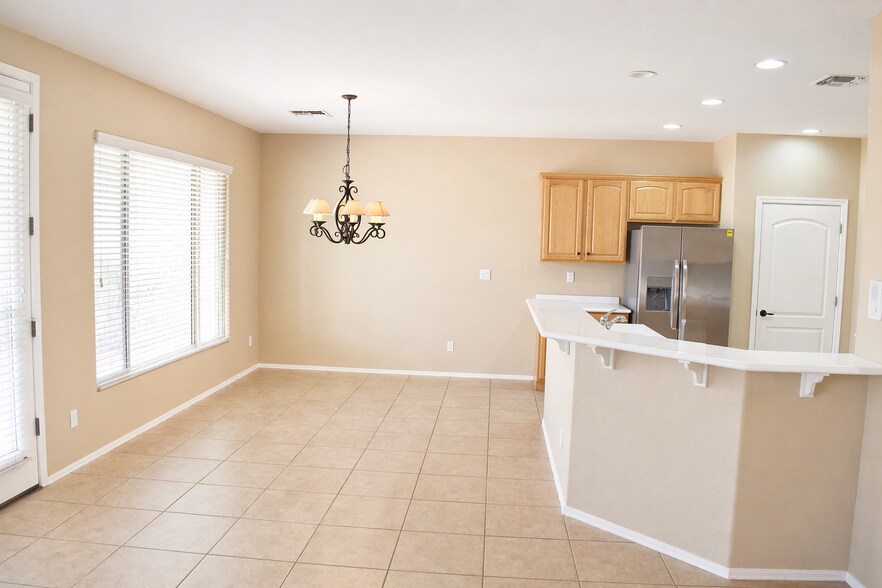 Building Photo - 12910 W Junipero Dr