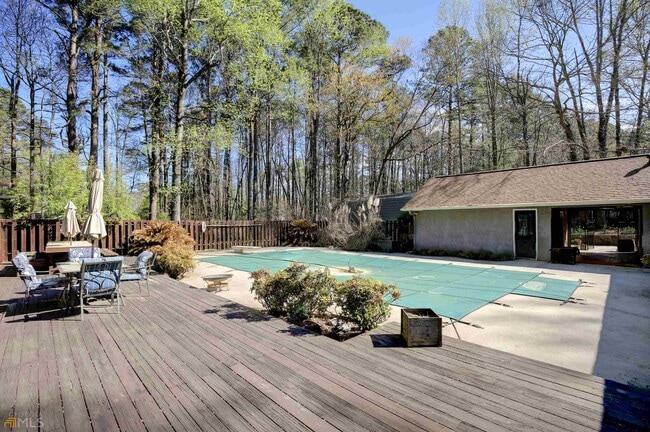 Building Photo - 240 Browns Hill Ct