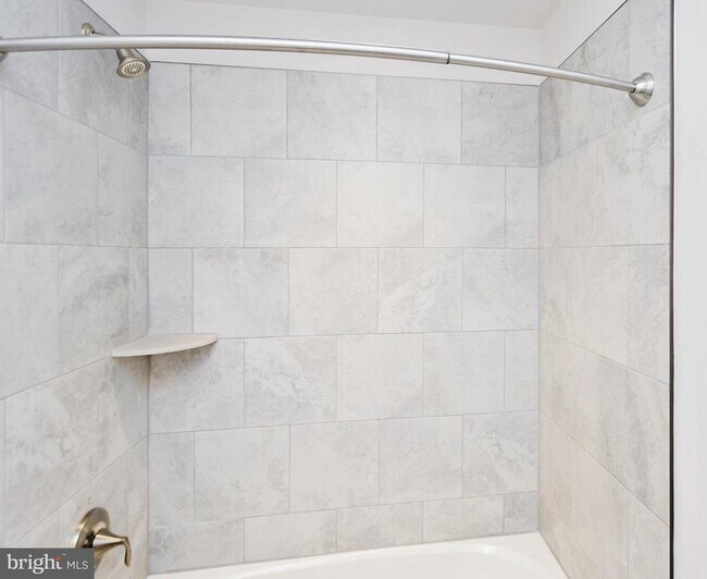 Building Photo - 7102 Druce Way