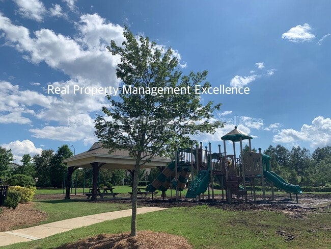 Building Photo - 468 Panorama View Loop