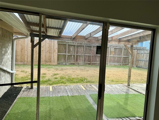 Building Photo - 6218 Ladera Dr