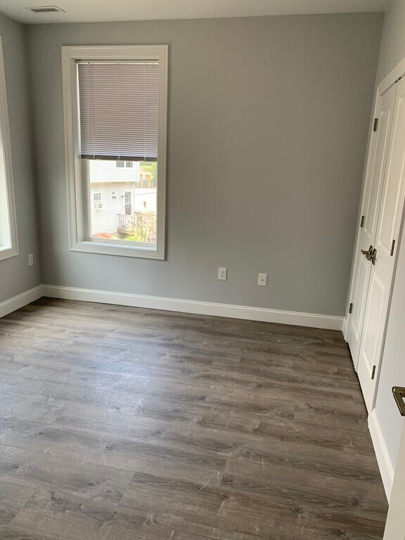 Building Photo - 599 Summer St