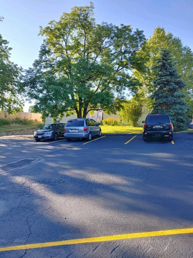 Building Photo - 7560 Mentor Ave