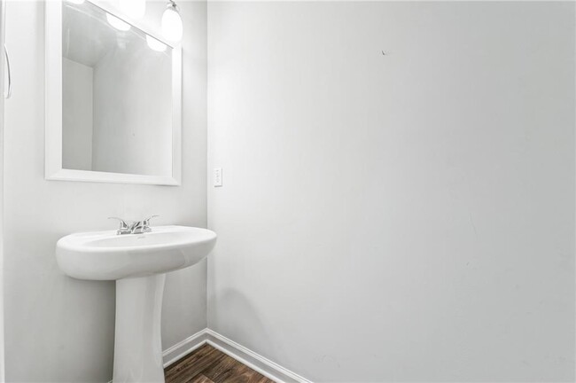 Building Photo - 3122 Meadowstone Ln SW