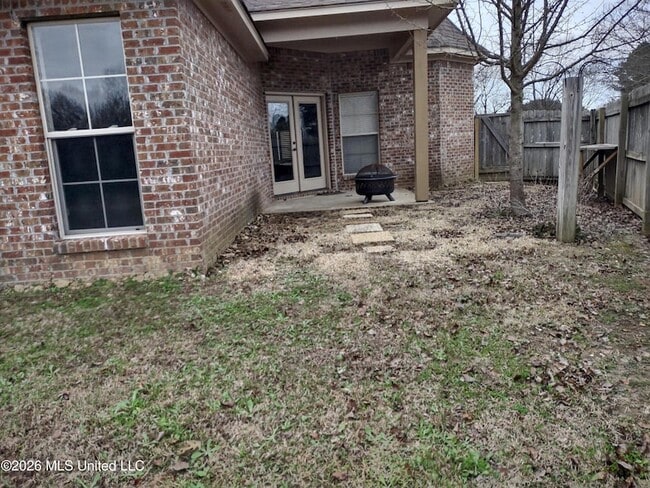 Building Photo - 446 Ash Tree Ln