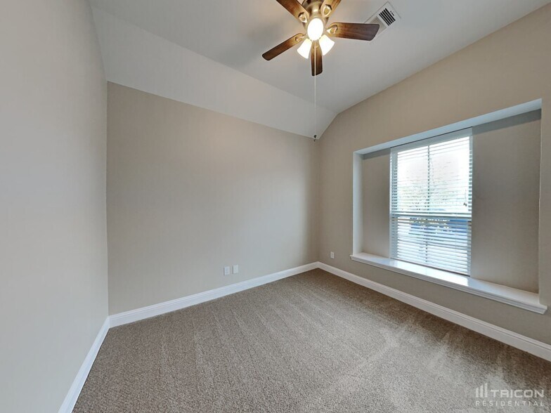 Building Photo - 127 Old Spanish Trail