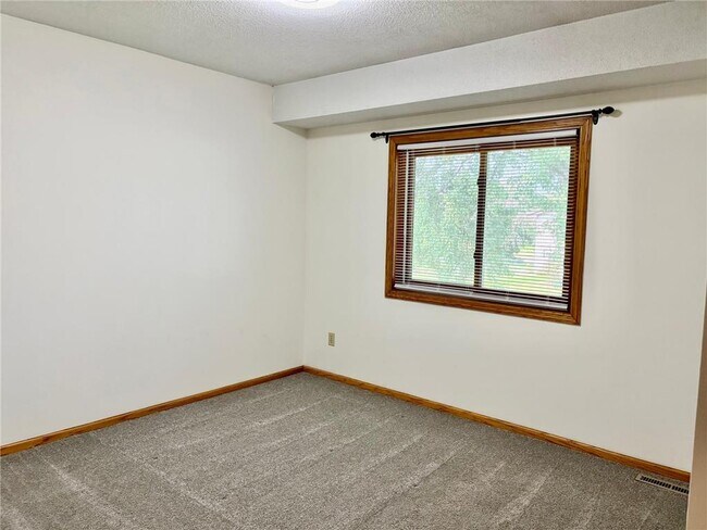 Building Photo - 9055 Forestview Ln N