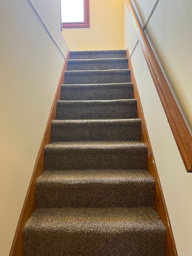 Building Photo - Quakertown Cape in Private Setting