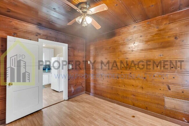 Building Photo - Charming 2-Bedroom Bungalow in Sacramento