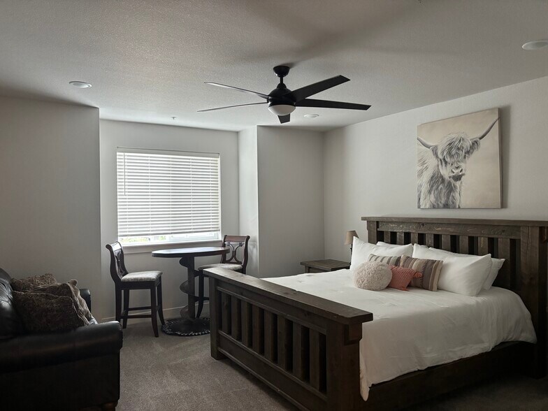 Building Photo - 4125 24th Street Rd