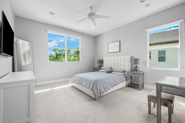 Building Photo - 19863 Meadowside Ln