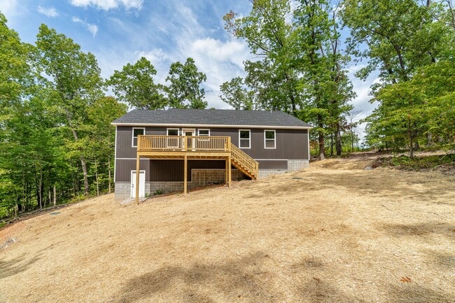 Building Photo - LIKE NEW 3-bedroom 2 bath Home in Bella Vista!!!